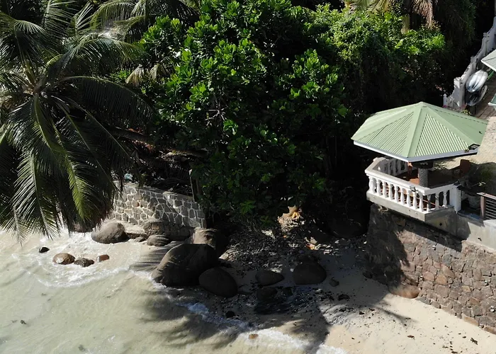 The Drake Seaside * Beau Vallon (Mahe)