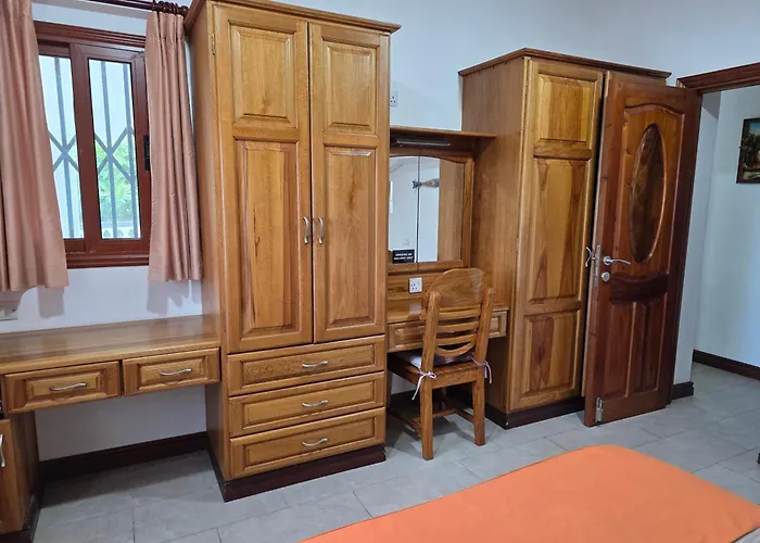 The Drake Seaside Apartmán Beau Vallon (Mahe)
